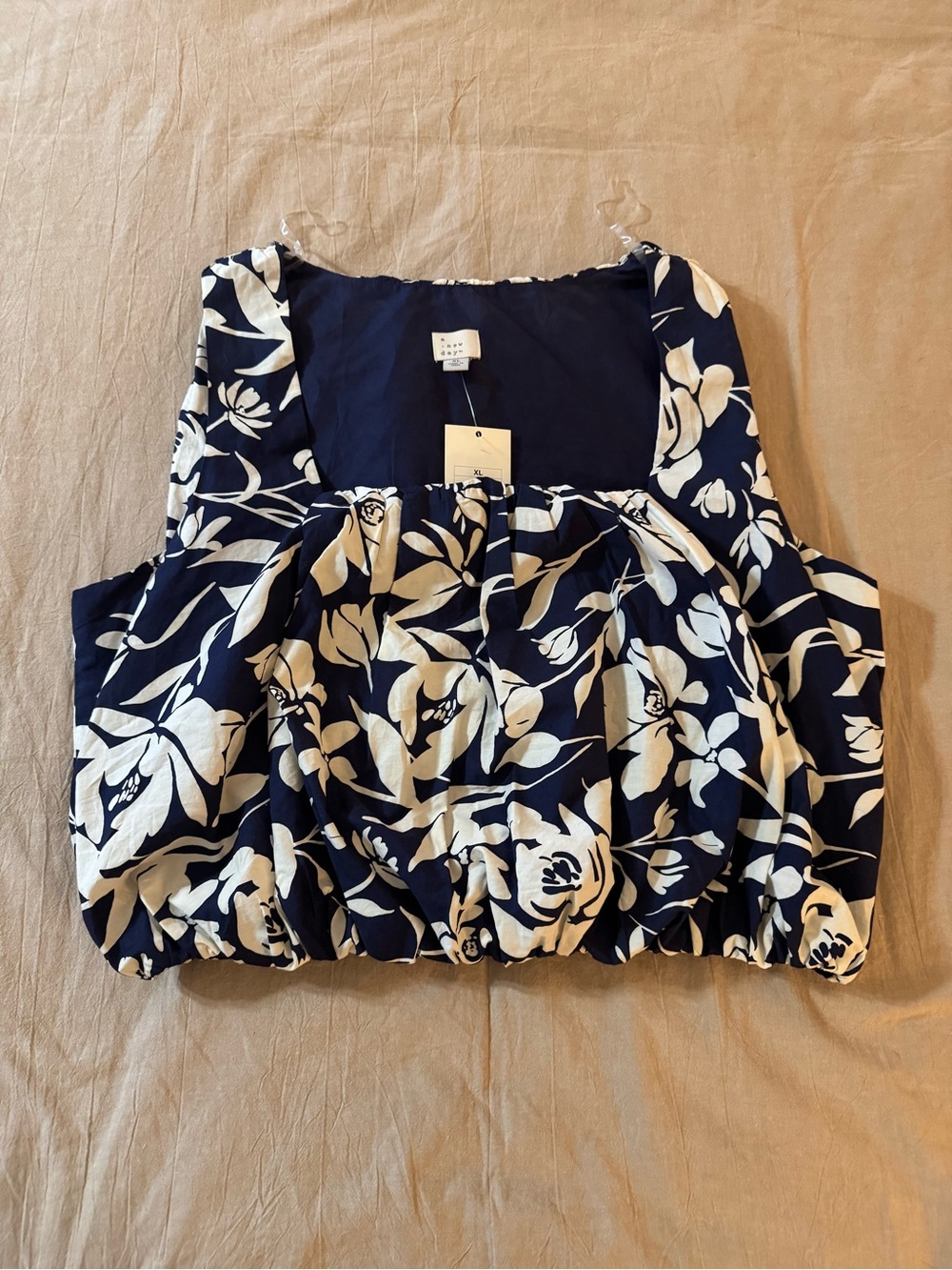 a new day Navy and White Floral Crop Tank